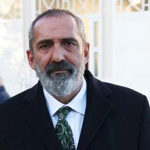 T&uuml;rk&uuml;c&uuml; Yavuz Bing&ouml;l 59 yaşında yeniden evleniyor! Merak edilen eşi...