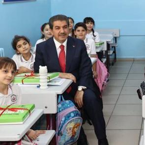 Esenler'de &ouml;ğrencilere "tam" destek