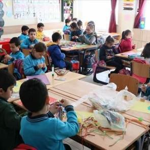 Son dakika: İstanbul Valiliği kararı duyurdu! Okullara saat d&uuml;zenlemesi...
