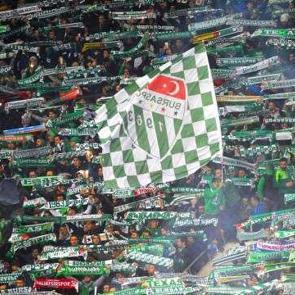 3. Lig ekibi Bursaspor, ilk i&ccedil; saha ma&ccedil;ında 37 bin bilet sattı