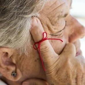 Alzheimer tarih mi oluyor: Beyin temizliği yapan ila&ccedil; keşfedildi!