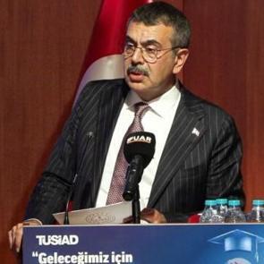 Bakan Tekin'den kayıt &uuml;creti iddialarına sert cevap! "M&uuml;d&uuml;r hangi gerek&ccedil;eyle isteyebilir?"