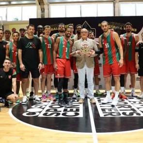 Galatasaray'ı yenen Karşıyaka şampiyon!