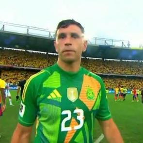 Ederson yattı! Aslan soluğu İngiltere'de aldı: 32'lik kaleci i&ccedil;in servet