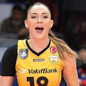 Vakıfbank'tan s&uuml;rpriz Zehra G&uuml;neş kararı!