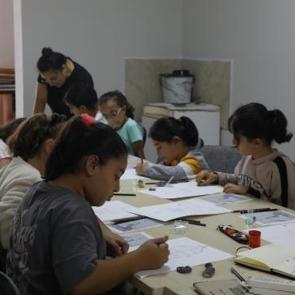 Hafta sonunun tadını sanatla &ccedil;ıkardılar