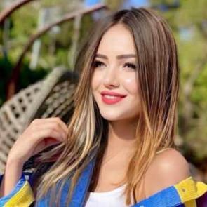 K&uuml;bra Aykut kimdir ve aslen nerelidir? K&uuml;bra Aykut'un biyografisi...