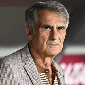 Şenol G&uuml;neş'ten bazı oyunculara sitem: Hi&ccedil;bir g&uuml;c&uuml;n&uuml; g&ouml;rmedim