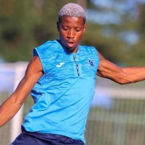 Trabzonspor'da Simon Banza beğeni topladı