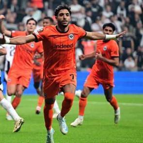 Beşiktaş, Avrupa'da suskun! Kartal ilk yarıda &ccedil;&ouml;z&uuml;ld&uuml;