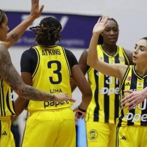  Fenerbah&ccedil;e Opet'ten 29 sayı fark!