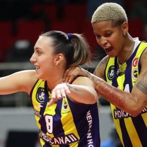 Derbide Fenerbah&ccedil;e, Beşiktaş'ı yıktı