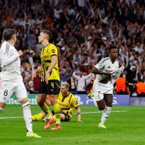7 goll&uuml; unutulmaz geri d&ouml;n&uuml;ş! Real Madrid, Dortmund'a gol olup yağdı