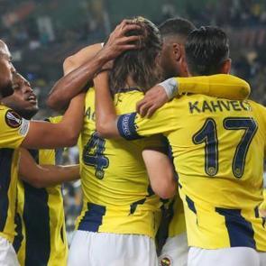 Fenerbah&ccedil;e'de Manchester United ma&ccedil;ı &ouml;ncesi b&uuml;y&uuml;k sıkıntı!