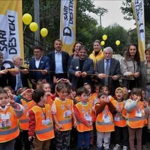 Sarıyer'de &ccedil;ocuk parkına "Sarı Destek Oyun Alanı" yapıldı
