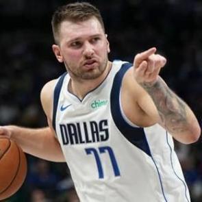 NBA'de Dallas Mavericks, Luka Doncic'in skorer oyunuyla kazandı