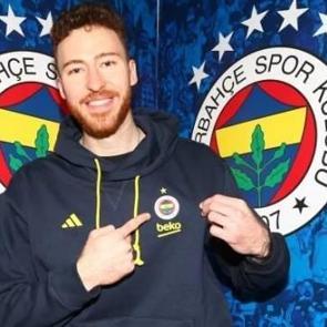 Fenerbah&ccedil;e'de Onuralp Bitim'in geri &ccedil;ağrılması g&uuml;ndem