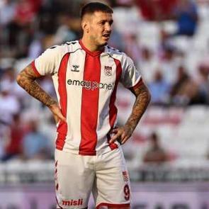 Rey Manaj transferinde g&ouml;r&uuml;şmeler başlıyor!