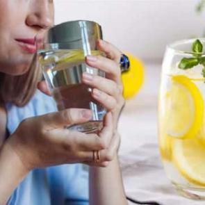 Limon ve maden suyu birlikte t&uuml;ketilirse ne olur?