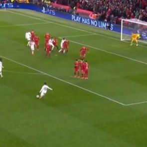 İngiltere'de ilki yaşadı! Liverpool kalesinde Arda G&uuml;ler tehlikesi!