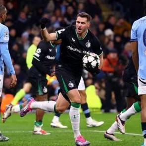 Manchester City'ye b&uuml;y&uuml;k şok! 3-0'dan d&ouml;nd&uuml;ler