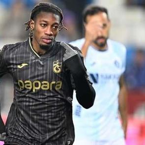 Trabzonspor'a Fenerbah&ccedil;e ma&ccedil;ı &ouml;ncesi yıldız isimden k&ouml;t&uuml; haber