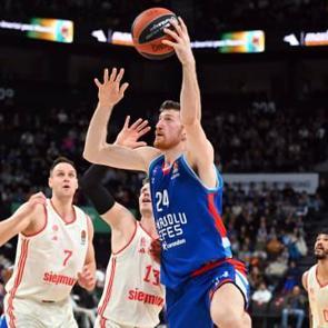 Anadolu Efes, evinde Bayern M&uuml;nih'i yendi!