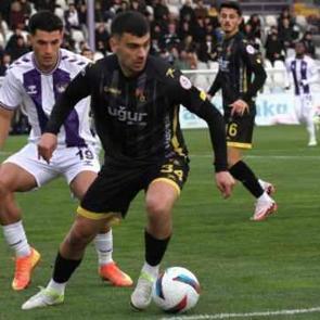 Ke&ccedil;i&ouml;reng&uuml;c&uuml;, İstanbulspor'u 2 golle ge&ccedil;ti