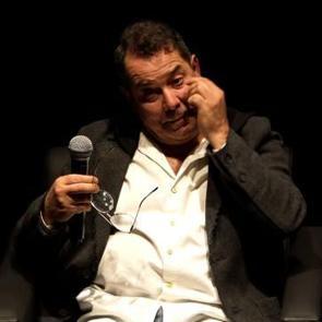 5. Esenler Film Festivali'nde duygusal anlar: Oyuncu Fikret Kuşkan gözyaşlarını tutamadı