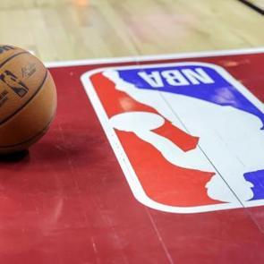 Bomba gelişme! NBA y&ouml;netimi T&uuml;rk deviyle masaya oturdu!
