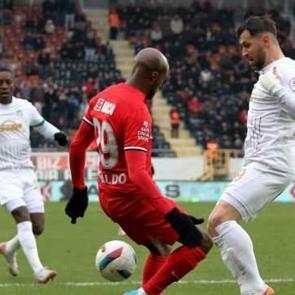 &Ccedil;orum FK ile Amed SK puanları paylaştı