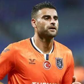 S&uuml;per Lig'de ilk ayrılık Başakşehir'de! Deniz T&uuml;r&uuml;&ccedil;'le yollar ayrıldı
