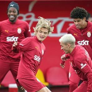 Galatasaray'da Abd&uuml;lkerim Bardakcı sevinci