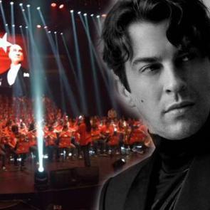 MEB m&uuml;fredatına girdi! Norm Ender "Parla 100. yıl Marşı" s&ouml;zleri