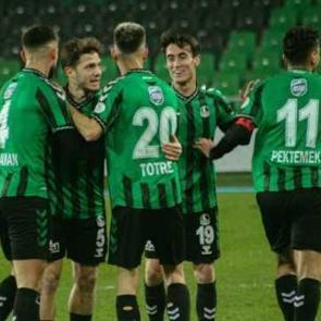 Sakaryaspor 3 puanı 3 dakikada kaptı