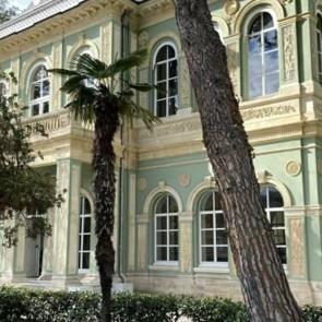 Geçmişten günümüze "Tophane Kasrı"