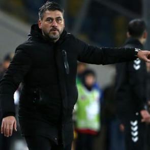 1. Lig ekibinde teknik direkt&ouml;rle yollar ayrıldı