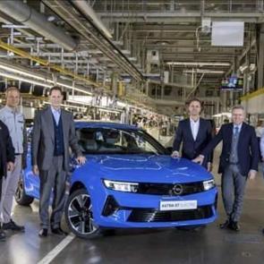 Stellantis, Opel ve Almanya'ya olan taahhütlerini yineledi