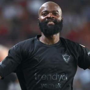 Yollar yine ayrıldı! 10 ayda 4 takım değiştirdi