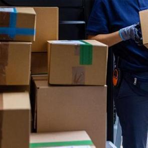 Herkes merak ediyor: Yılın son kargosunu bekleyenler dikkat! 