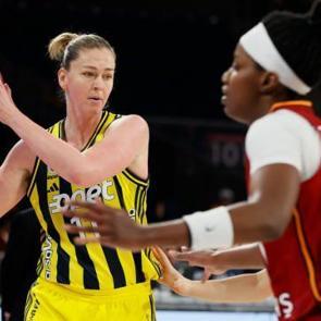 Fenerbah&ccedil;e derbide Galatasaray'ı devirdi