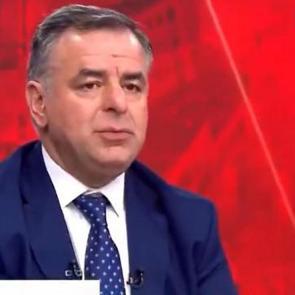 İş&ccedil;iler grevde Buca Belediye Başkanı tatilde: Barış Yarkadaş ağır s&ouml;zlerle eleştirdi