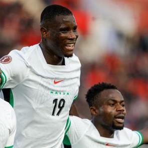 Osimhen durdu, Onuachu attı! Nijerya 3'te 3 ile lider 