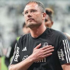 Serdar Topraktepe'ye teklif geldi! Solskjaer soluğu y&ouml;netimin yanında aldı