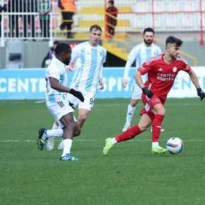 &Uuml;mraniyespor ile Erzurumspor puanları paylaştı