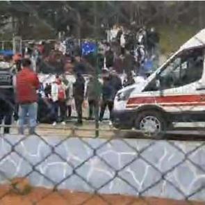 Amat&ouml;r Lig'de olaylı ma&ccedil;! Taraftar trib&uuml;nden d&uuml;şt&uuml;