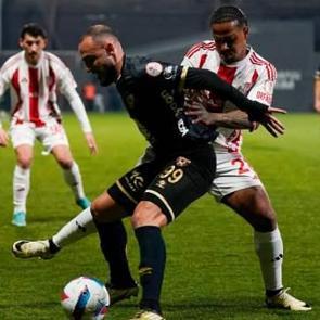 İstanbul'da puanlar paylaşıldı!