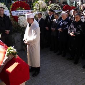 Selim İleri son yolculuğuna uğurlandı