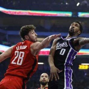 Alperen Şeng&uuml;n'&uuml;n 21 sayısı Houston'a yetmedi