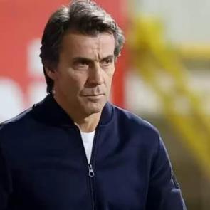 B&uuml;lent Korkmaz geri d&ouml;nd&uuml;! İşte yeni takımı